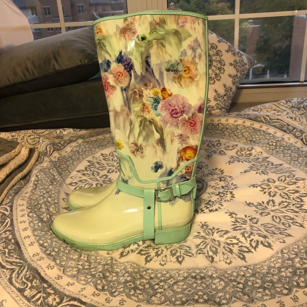 Ted Baker Rainboots